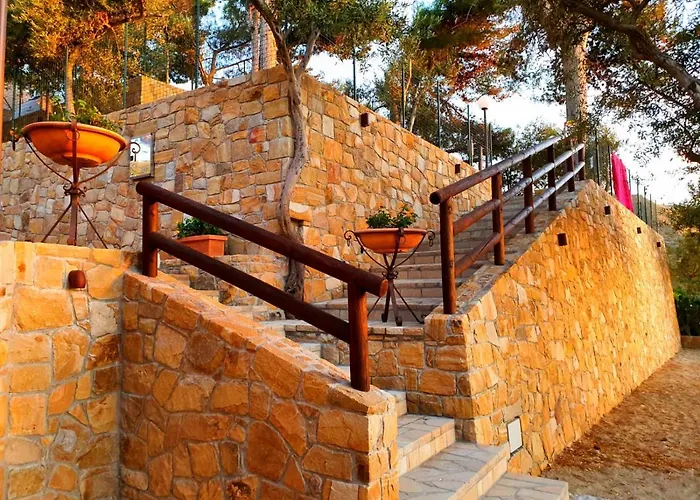 Sanfilippo キャンプ場 チェファル